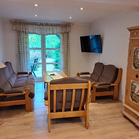 Appartementhaus Am Fichtelberg アパート クロルト・オーバーヴィーゼンタール